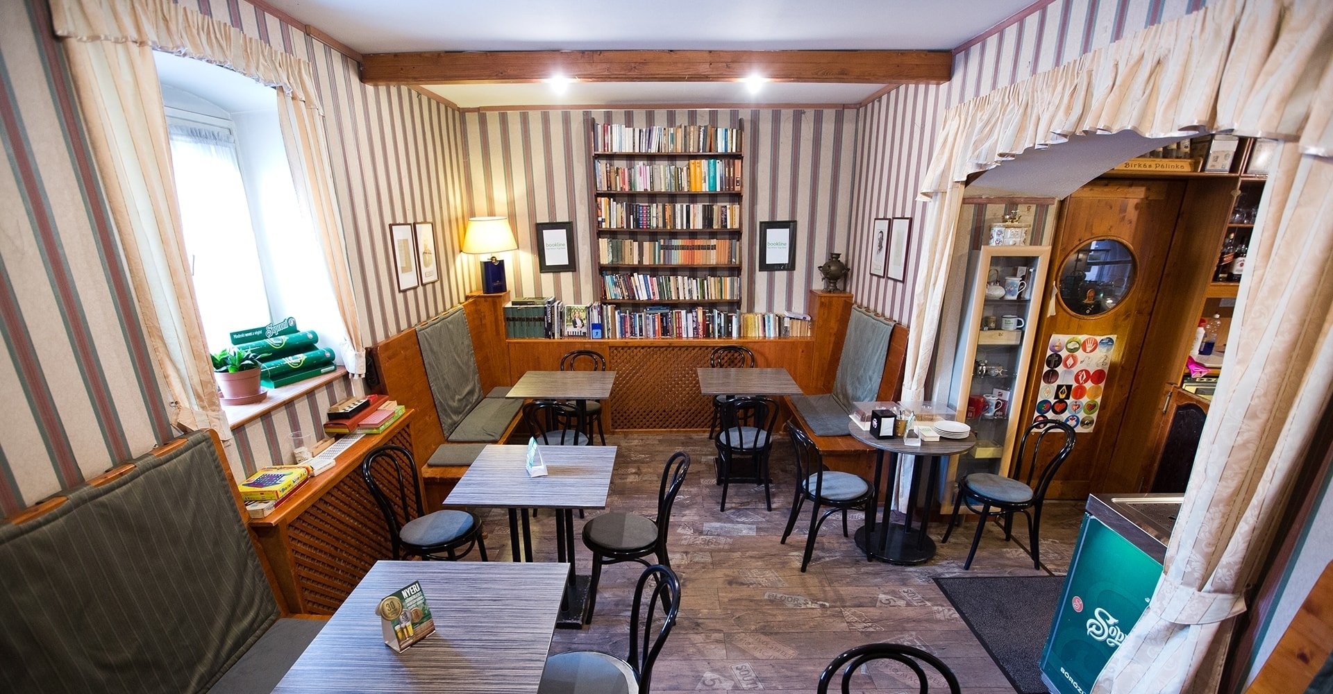 Kávé- és Teaház az Íródeákhoz